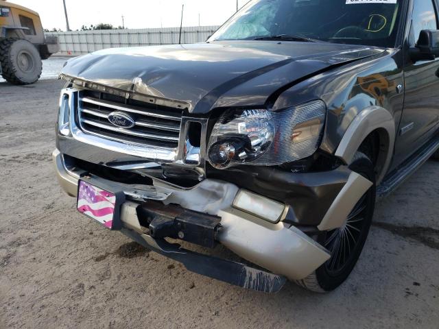 Photo 9 from auction – 2008 FORD EXPLORER E with VIN 1FMEU64888UA82721