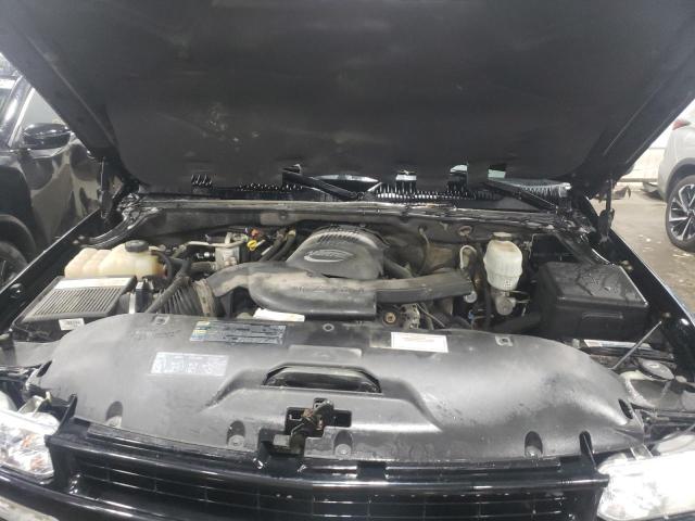Photo 7 from auction – 2004 CHEVROLET SUBURBAN K with VIN 3GNFK16Z64G210210