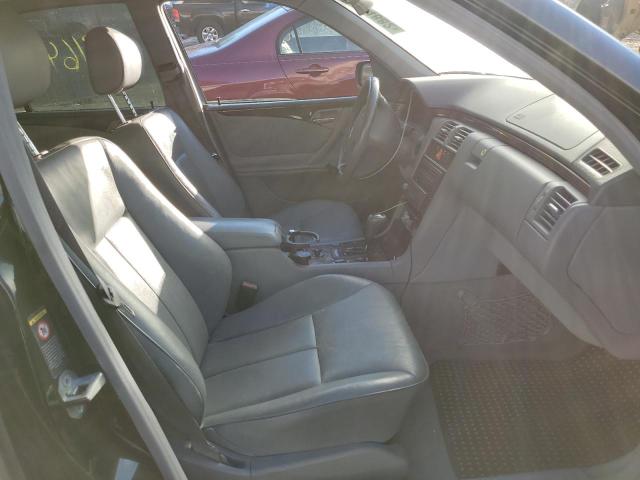 Photo 5 from auction – 2000 MERCEDES-BENZ E 320 with VIN WDBJF65J7YB093394