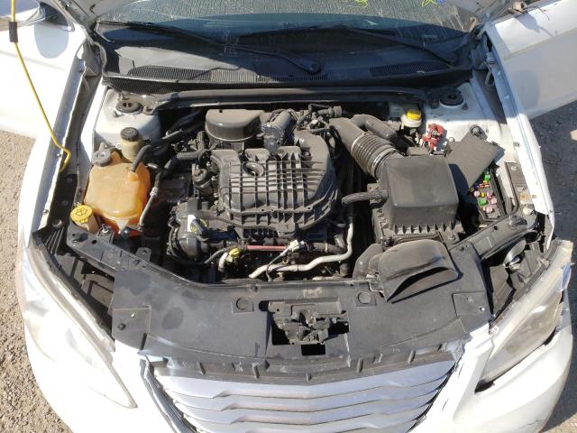 Photo 7 from auction – 2013 CHRYSLER 200 LIMITE with VIN 1C3CCBCG2DN569373