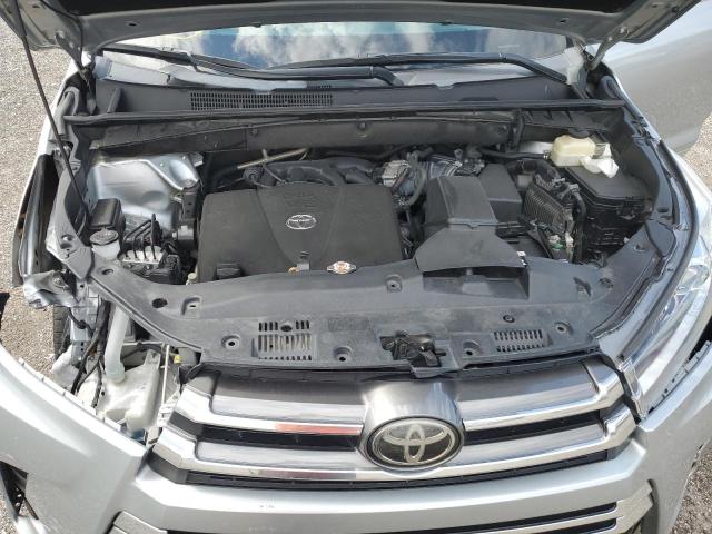 Фото 7 с аукциона – 2017 TOYOTA HIGHLANDER с VIN 5TDYZRFH3HS230327
