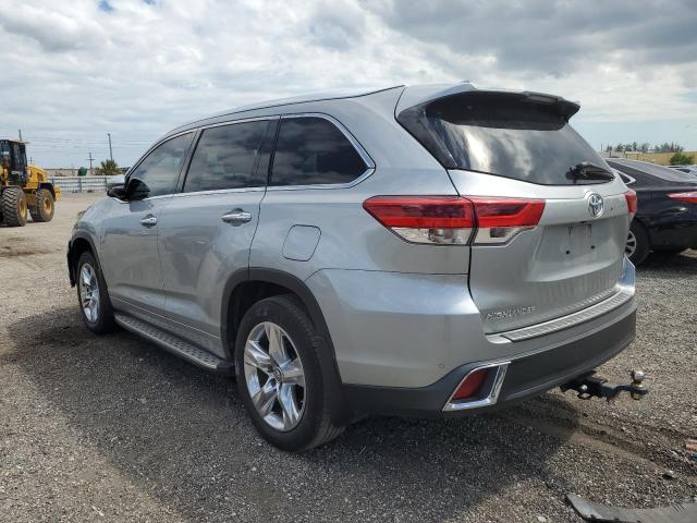 Photo 3 from auction – 2017 TOYOTA HIGHLANDER with VIN 5TDYZRFH3HS230327
