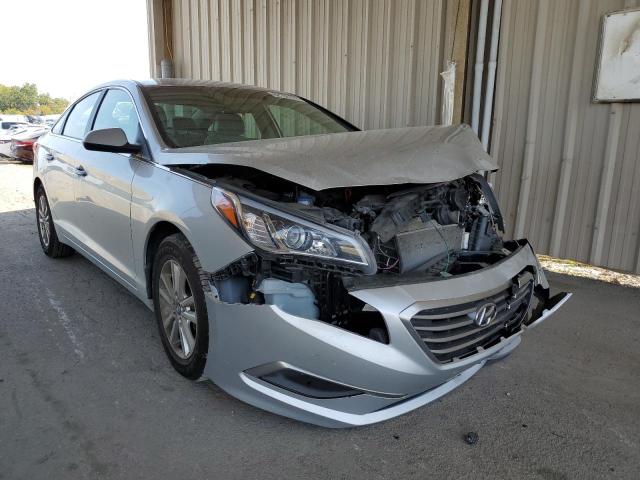 HYUNDAI SONATA SE 2017 with VIN 5NPE24AF1HH570159 - Photo from auction