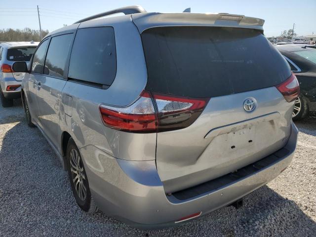 Photo 3 from auction – 2018 TOYOTA SIENNA XLE with VIN 5TDYZ3DC9JS935692