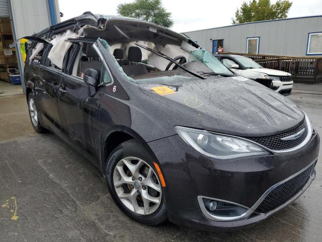 CHRYSLER PACIFICA T 2018 with VIN 2C4RC1FG4JR109092 - Photo from auction