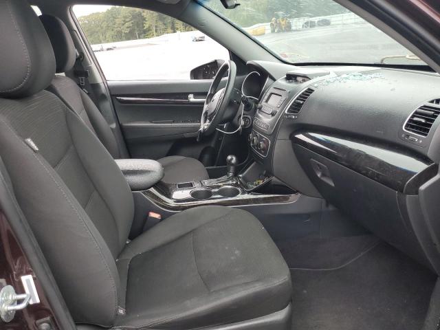 Photo 5 from auction – 2014 KIA SORENTO LX with VIN 5XYKTCA67EG547384