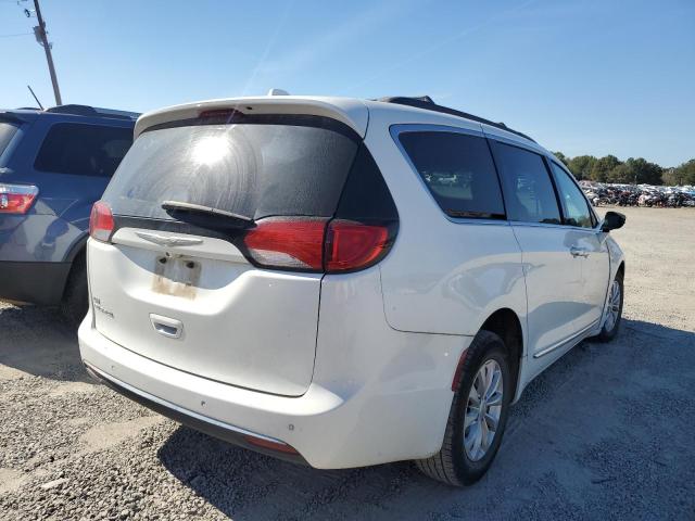 Photo 4 from auction – 2017 CHRYSLER PACIFICA T with VIN 2C4RC1BG0HR532705