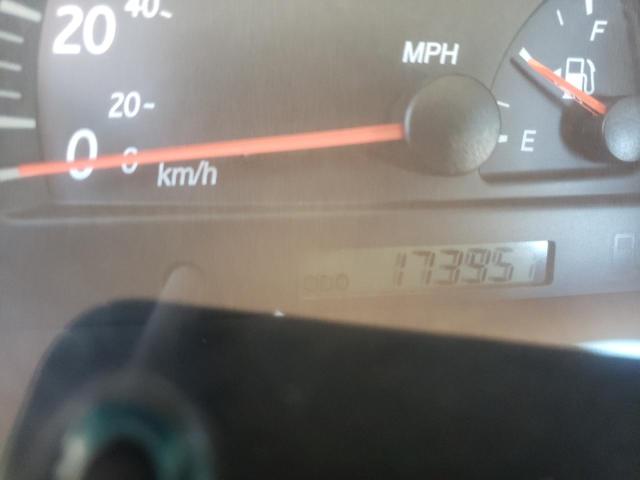 Photo 8 from auction – 2003 TOYOTA CAMRY LE with VIN JTDBE32K430235256