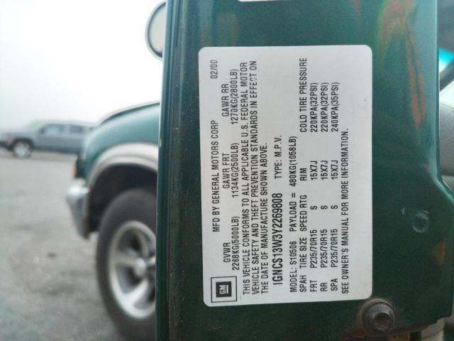 Photo 10 from auction – 2000 CHEVROLET BLAZER with VIN 1GNCS13W3Y2269808