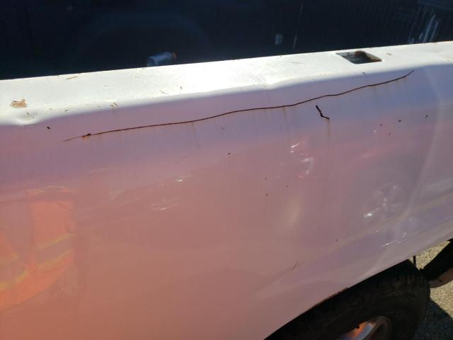 Photo 10 from auction – 2002 CHEVROLET SILVERADO with VIN 1GCEC14W72Z179301