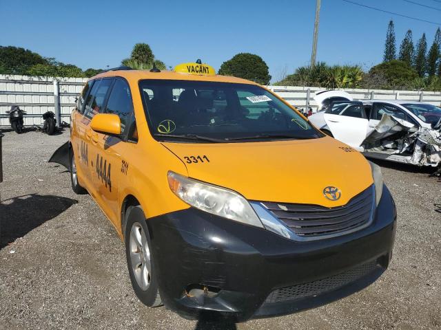 Photo 1 from auction – 2017 TOYOTA SIENNA LE with VIN 5TDKZ3DC9HS786040