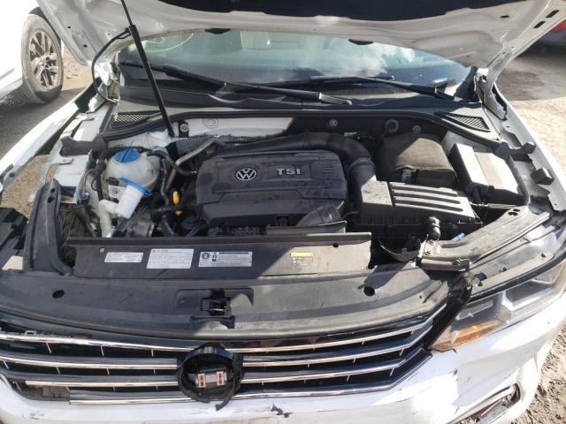 Photo 7 from auction – 2016 VOLKSWAGEN PASSAT SE with VIN 1VWBT7A32GC062801