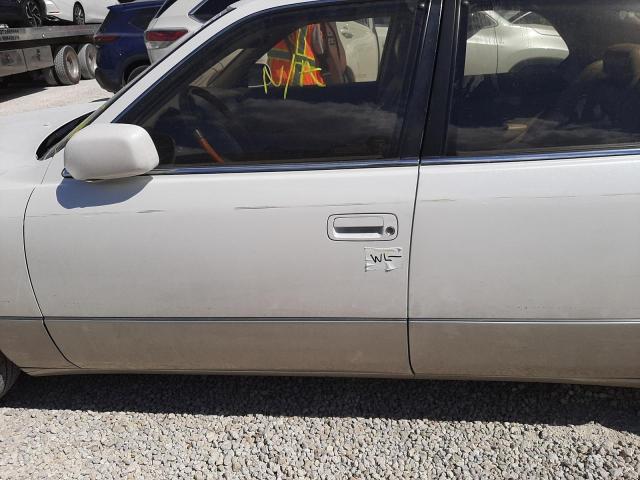 Photo 9 from auction – 2000 LEXUS LS 400 with VIN JT8BH28F7Y0176933