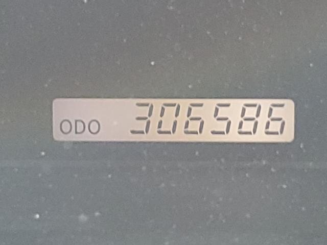 Photo 8 from auction – 2004 LEXUS RX 330 with VIN JTJHA31U640063304