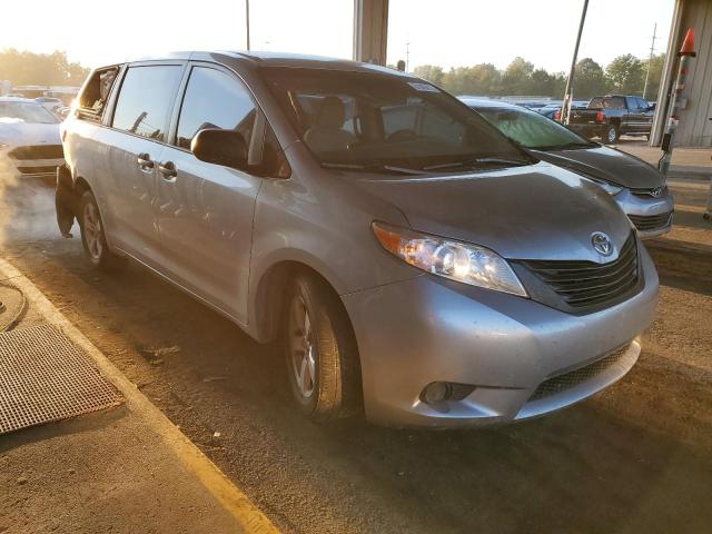 TOYOTA SIENNA 2017 with VIN 5TDZZ3DC0HS886591 - Photo from auction