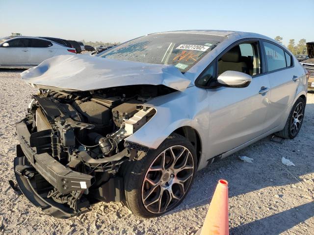 Photo 2 from auction – 2017 KIA FORTE LX with VIN 3KPFK4A75HE036910