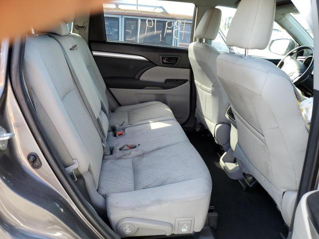 Photo 6 from auction – 2018 TOYOTA HIGHLANDER with VIN 5TDBGRFH7JS044212