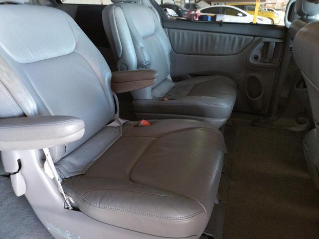 Photo 6 from auction – 2004 TOYOTA SIENNA XLE with VIN 5TDZA22C44S043086