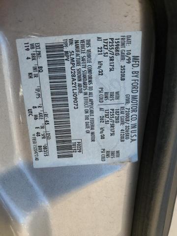 Photo 10 from auction – 2000 LINCOLN NAVIGATOR with VIN 5LMPU28A2YLJ09073