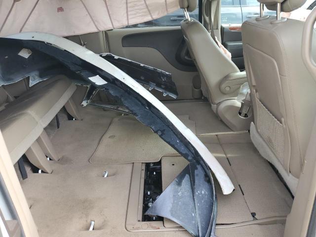 Photo 6 from auction – 2015 CHRYSLER TOWN & COU with VIN 2C4RC1BG7FR694473