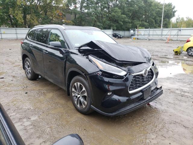 TOYOTA HIGHLANDER 2022 with VIN 5TDHZRBH4NS243248 - Photo from auction