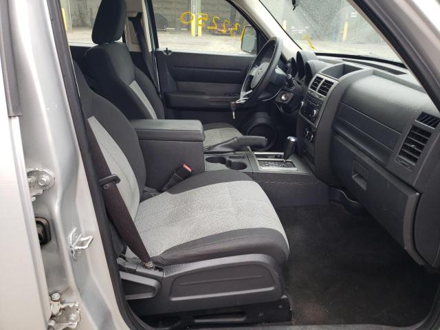 Photo 5 from auction – 2007 DODGE NITRO SXT with VIN 1D8GU28K07W643283