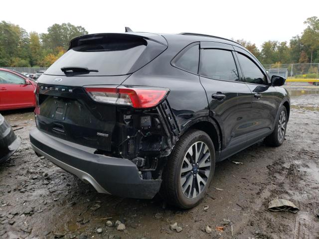 Photo 4 from auction – 2020 FORD ESCAPE SE with VIN 1FMCU9BZ5LUC51672