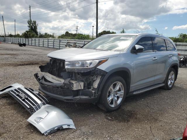 Photo 2 from auction – 2017 TOYOTA HIGHLANDER with VIN 5TDYZRFH3HS230327