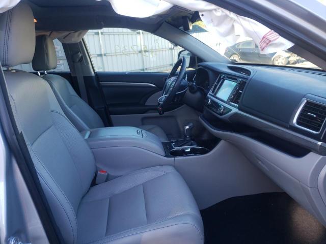 Photo 5 from auction – 2017 TOYOTA HIGHLANDER with VIN 5TDDZRFHXHS475480