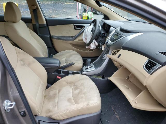 Photo 5 from auction – 2012 HYUNDAI ELANTRA GL with VIN 5NPDH4AE1CH143459