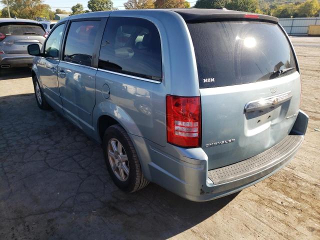 Photo 3 from auction – 2010 CHRYSLER TOWN & COU with VIN 2A4RR2D11AR375165