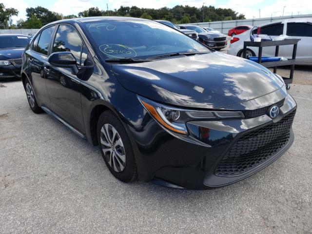 TOYOTA COROLLA LE 2022 with VIN JTDEAMDE1NJ059897 - Photo from auction