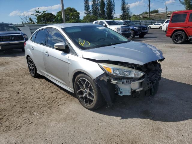 FORD FOCUS SE 2015 with VIN 1FADP3F26FL321920 - Photo from auction