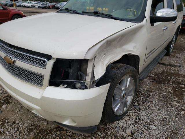 Photo 9 from auction – 2010 CHEVROLET SUBURBAN K with VIN 1GNUKKE34AR253286