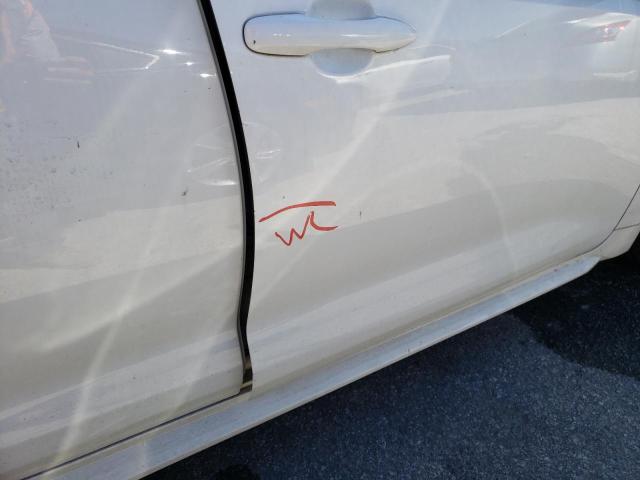Photo 9 from auction – 2020 TOYOTA COROLLA LE with VIN 5YFEPRAEXLP012330