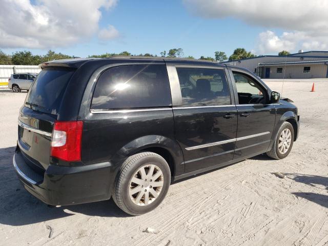 Photo 4 from auction – 2016 CHRYSLER TOWN & COU with VIN 2C4RC1BG3GR231702