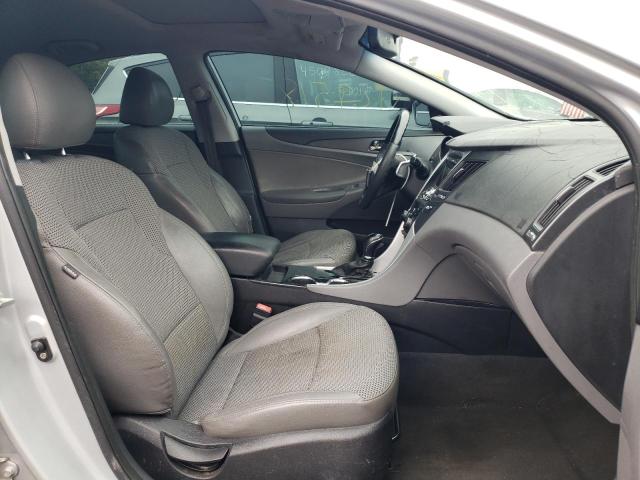 Photo 5 from auction – 2011 HYUNDAI SONATA SE with VIN 5NPEC4AC3BH256393