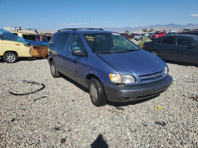 Photo 1 from auction – 1998 TOYOTA SIENNA LE with VIN 4T3ZF13C4WU062930