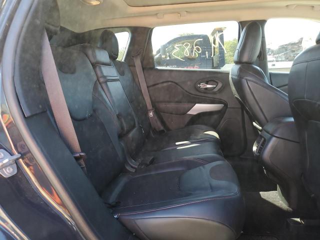 Photo 6 from auction – 2017 JEEP CHEROKEE T with VIN 1C4PJMBS0HW633690