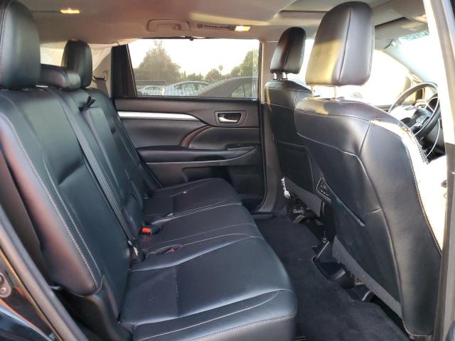Zdjęcie 6 z aukcji – 2018 TOYOTA HIGHLANDER z VIN 5TDJZRFH9JS526833