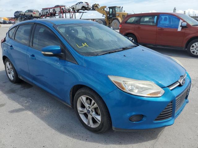 FORD FOCUS SE 2014 مع رقم تعريف المركبة 1FADP3K26EL331996 - صورة من المزاد