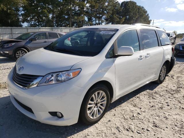 Photo 2 from auction – 2015 TOYOTA SIENNA XLE with VIN 5TDYK3DC8FS688841