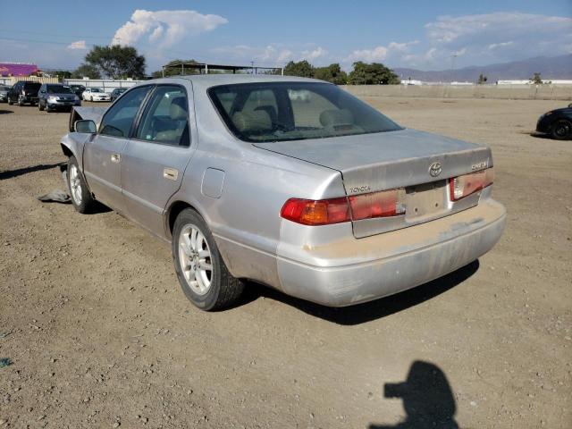 Photo 3 from auction – 2000 TOYOTA CAMRY LE with VIN 4T1BF28K3YU946330