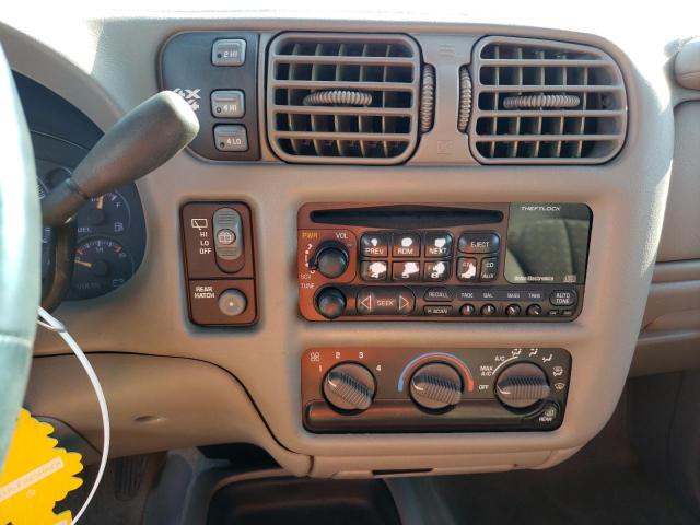Photo 9 from auction – 2002 CHEVROLET BLAZER with VIN 1GNDT13W22K111856