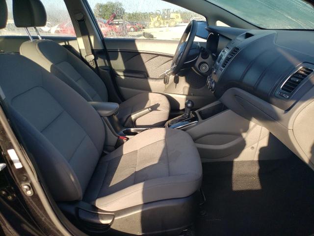 Photo 5 from auction – 2017 KIA FORTE LX with VIN 3KPFK4A70HE050875