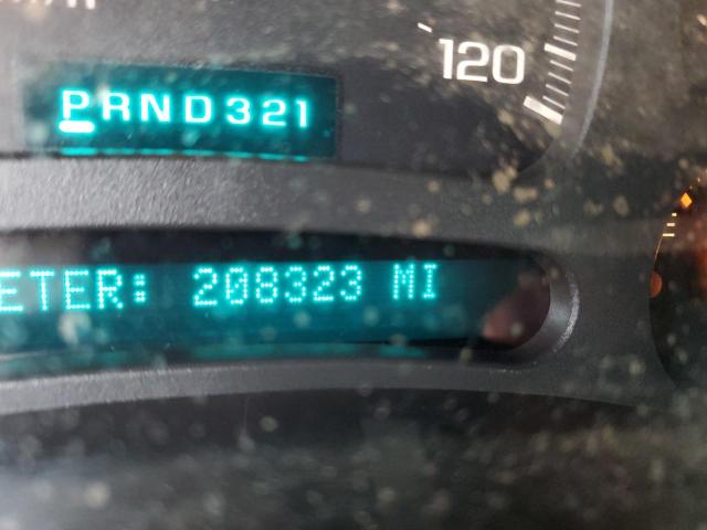 Photo 8 from auction – 2003 CHEVROLET SUBURBAN K with VIN 3GNFK16Z93G244852