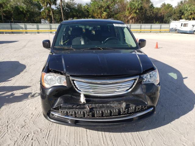 Photo 9 from auction – 2016 CHRYSLER TOWN & COU with VIN 2C4RC1BG3GR231702