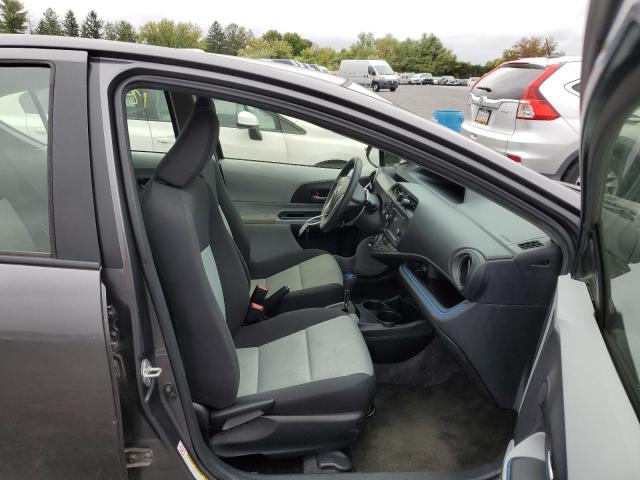 Photo 5 from auction – 2013 TOYOTA PRIUS C with VIN JTDKDTB39D1537844