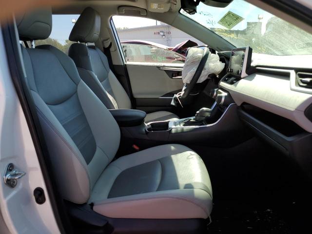 Photo 5 from auction – 2020 TOYOTA RAV4 LIMIT with VIN JTMDWRFV1LD535262