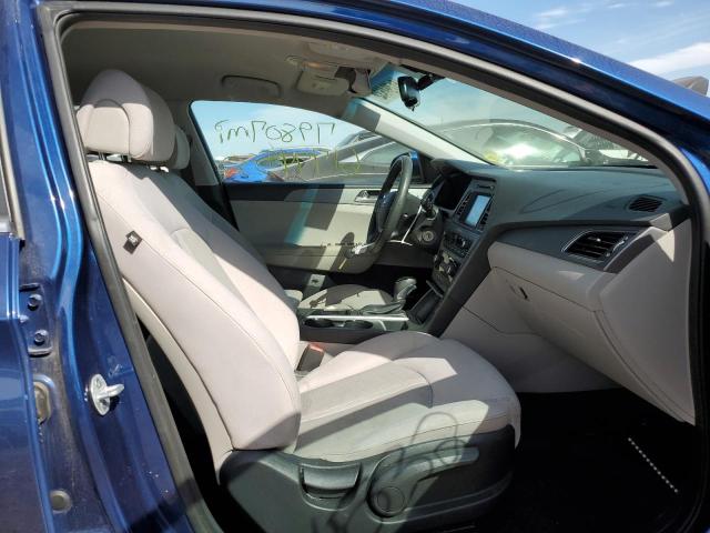 Photo 5 from auction – 2017 HYUNDAI SONATA SE with VIN 5NPE24AF0HH460977